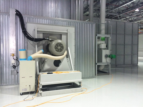 冬夏冷氣機(jī)成功解決了降溫問(wèn)題，贏得了東洋輪胎一致好評(píng)